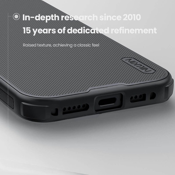 کاور نیلکین مدل Super Frosted Shield Pro مناسب برای گوشی موبایل اپل iPhone 17 