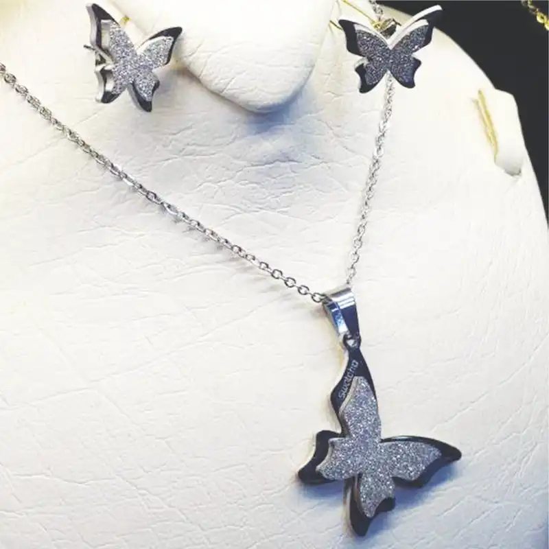 نیم ست زنانه مدل پروانه