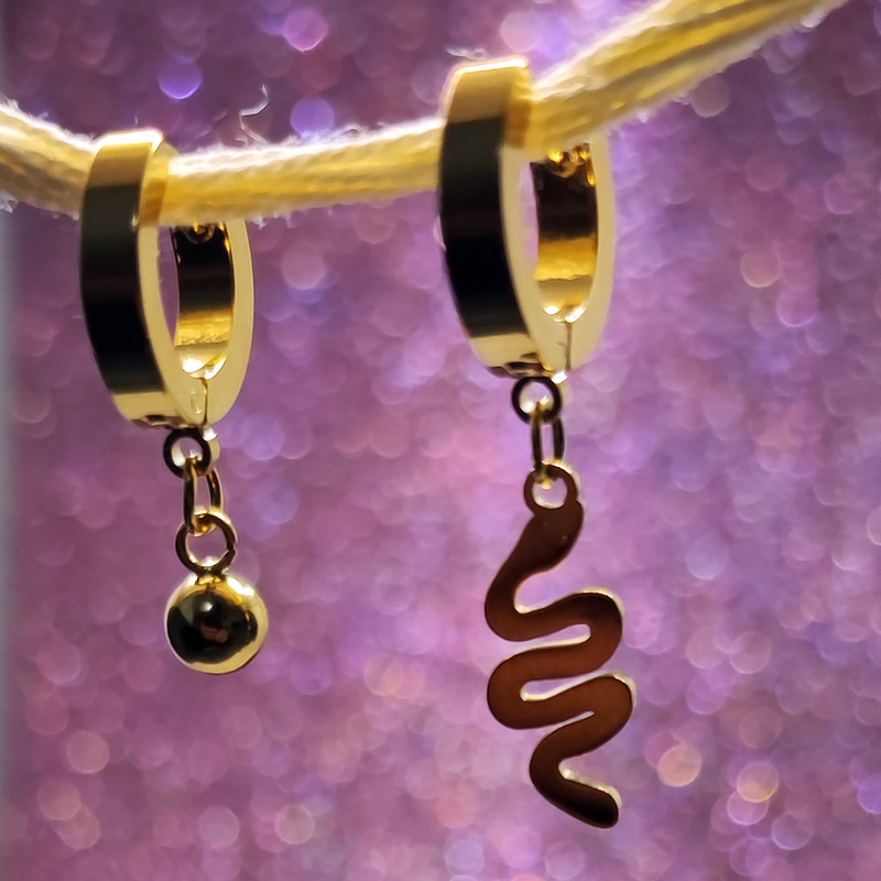 گوشواره زنانه طرح مار و گوی کد RKH_1631