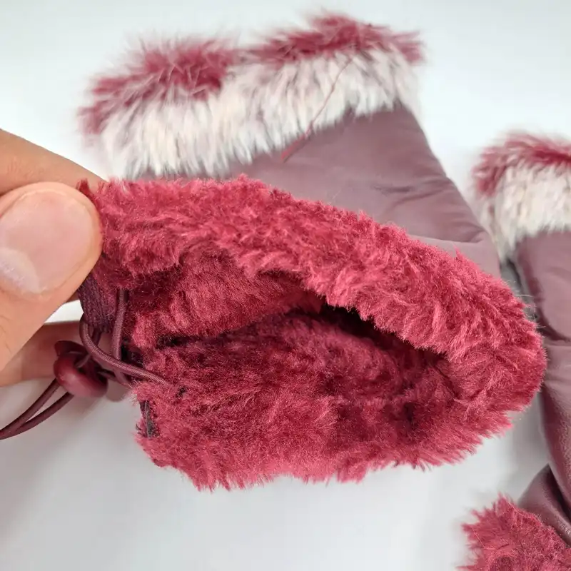 دستکش زنانه مدل نیم انگشتی خز دار کد 1059 رنگ زرشکی