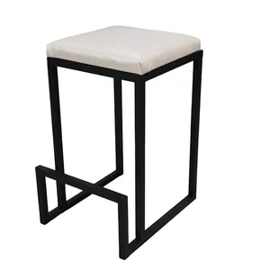 صندلی کانتر آقای فلز مدل ریما 2