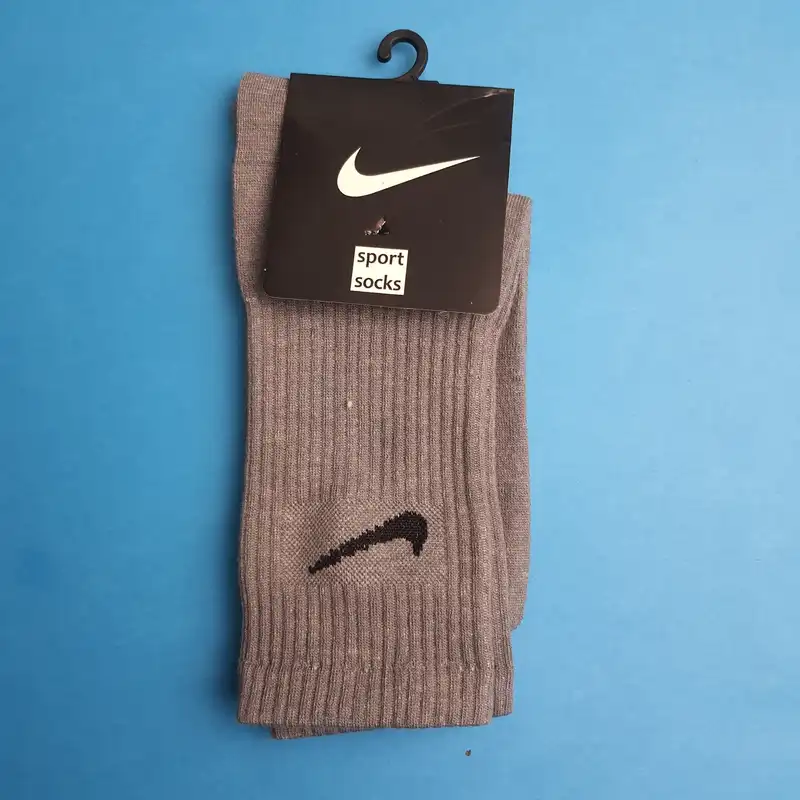 جوراب ورزشی ساق بلند زنانه مدل کش انگلیسی کد np6003 مجموعه 3 عددی