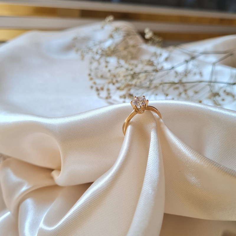 انگشتر زنانه ژوپینگ مدل تک نگین الماسی حلقه