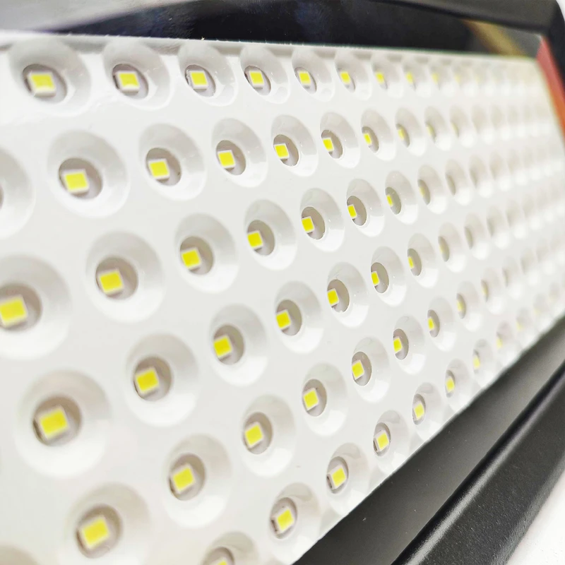 عکس شماره 4 : پروژکتور ال-ای-دی 100 وات مدل dream cast طرح ip66