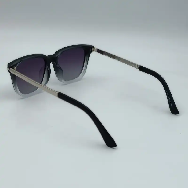 عینک آفتابی دیوید بکهام مدل UM1893