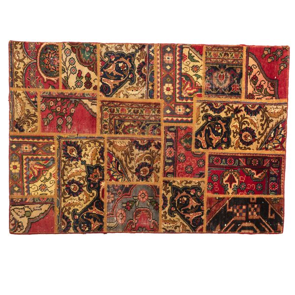 کلاژ فرش دستباف یک و نیم متری ساده کارپت کد 10020137 کلاژ فرش دستباف یک و نیم متری ساده کارپت کد 10020137