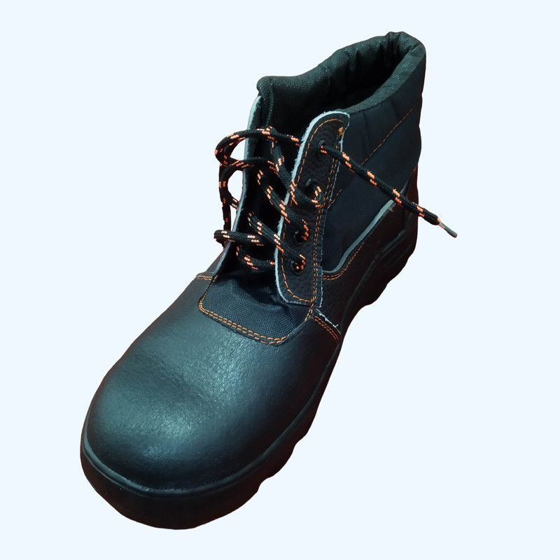 کفش ایمنی نادر مدل فولاد کد NA-4-2 کفش ایمنی نادر مدل فولاد کد NA-4-2