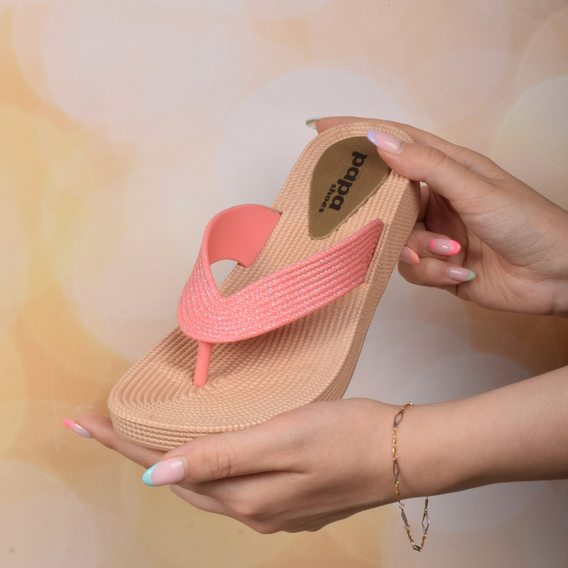 دمپایی لاانگشتی زنانه پاپا مدل GLB.2782