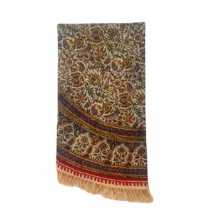 رومیزی قلمکار مدل گل و مرغ