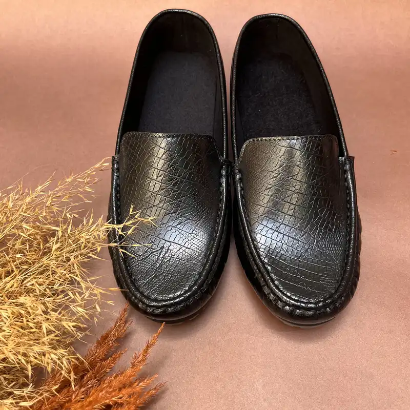 کفش کالج زنانه مدل فانتوپ 1