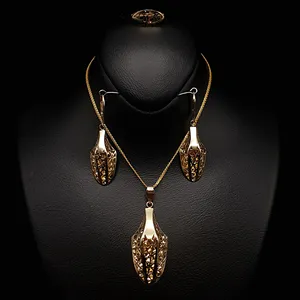 نیم ست طلا 18 عیار زنانه مدل 1EW786