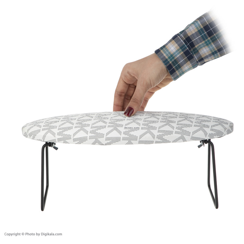 میز کاشت ناخن مدل M1