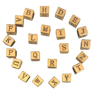 مهره دستبند مدل حروف فلزی کد 324 بسته 30 عددی