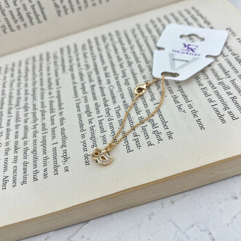 آویز ساعت زنانه وای اس ایکس مدل نقاب کد WA4009