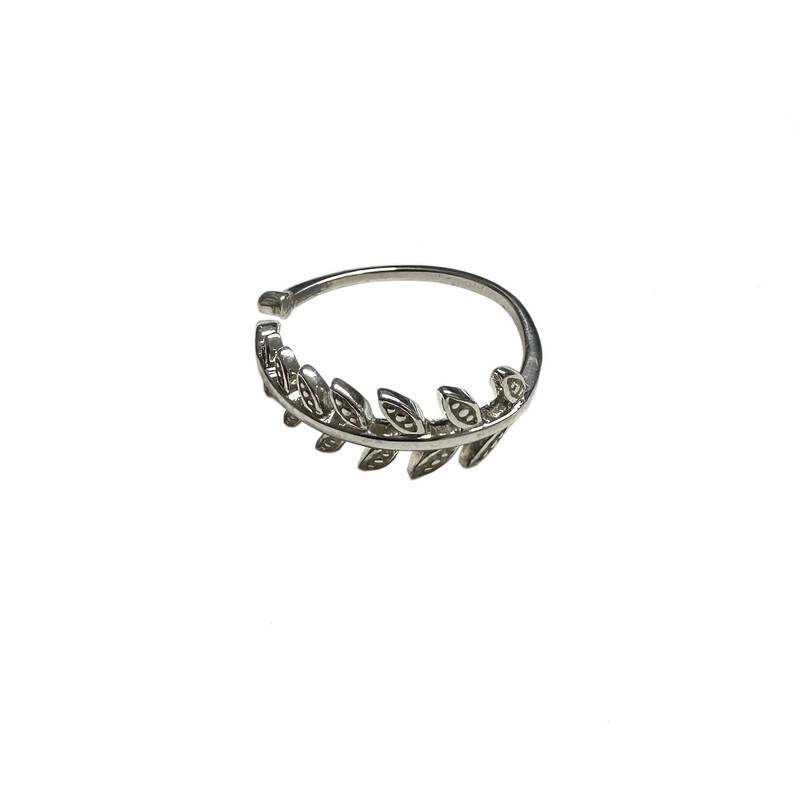 انگشتر نقره زنانه مدل برگ زیتون انگشتر نقره زنانه مدل برگ زیتون