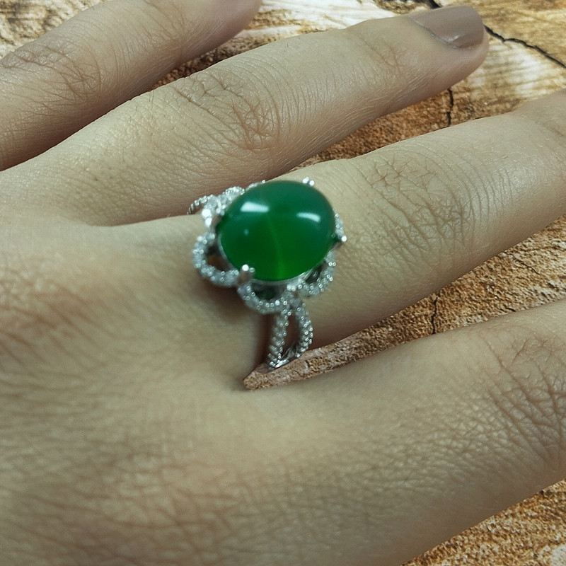 انگشتر نقره زنانه سلین کالا مدل عقیق یشم کد 58