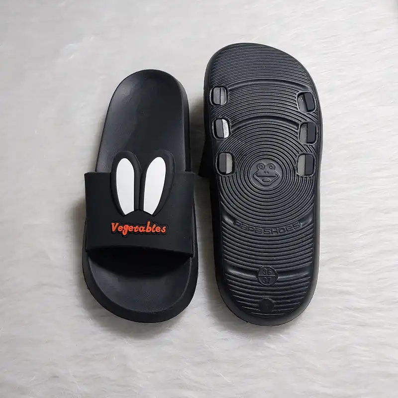 دمپایی زنانه مدل مانلی خرگوشی رنگ مشکی