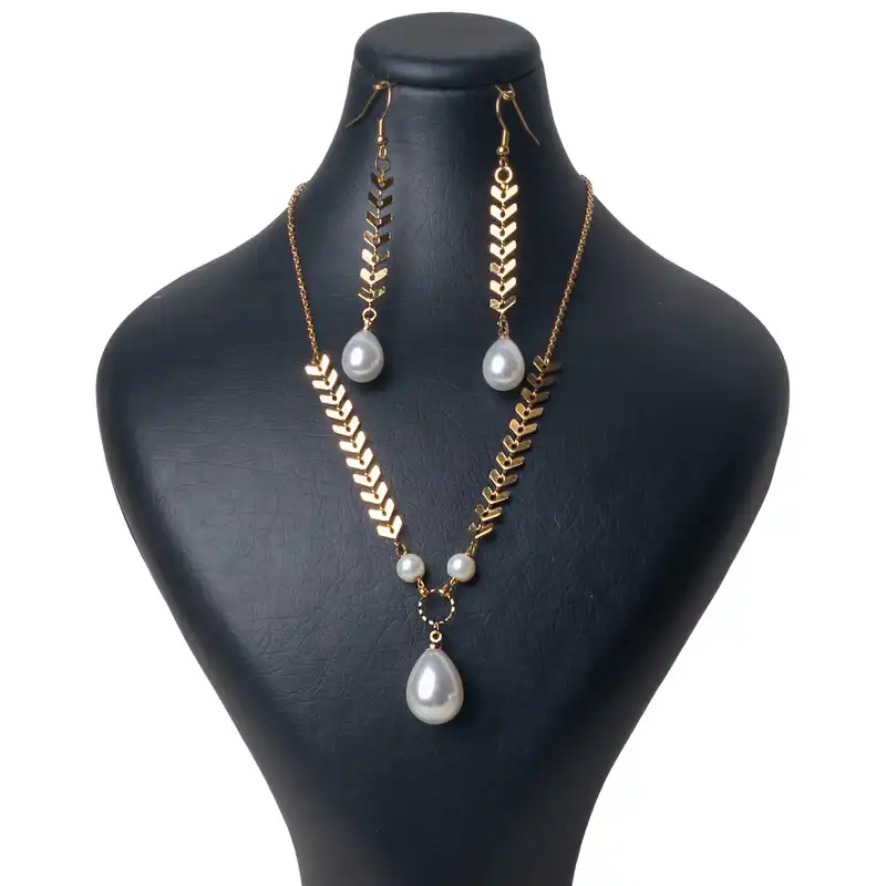 نیم ست زنانه مدل مروارید اشکی E108