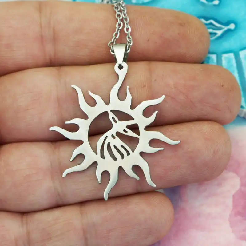 گردنبند مدل رقص سماع طرح خورشید