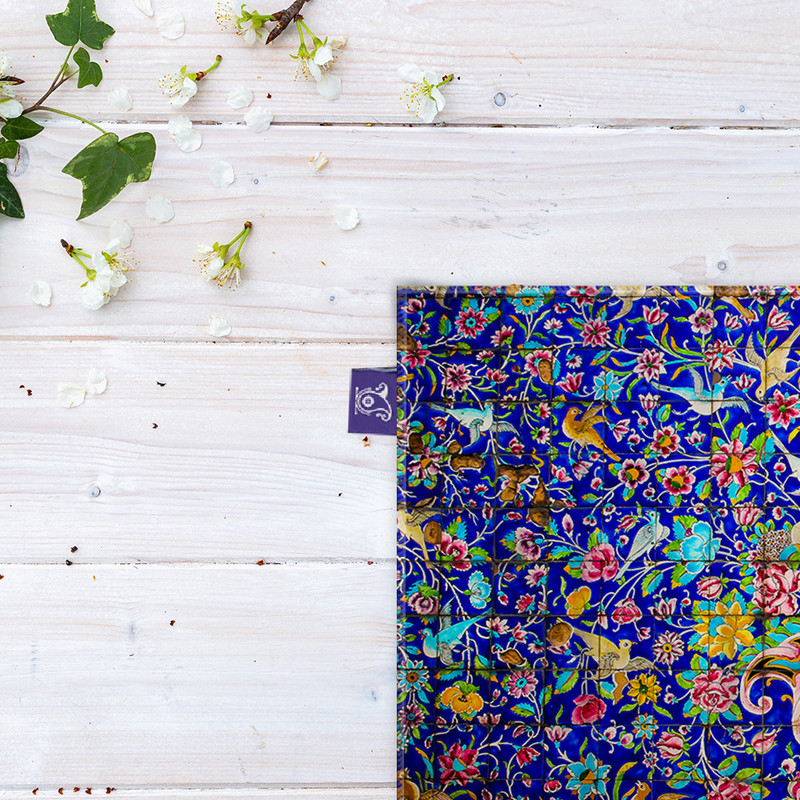 کاغذ کادو ترمه طراحان ایده مدل کاشی گل و مرغ کد trm515