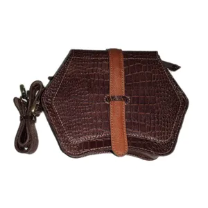 کیف دوشی دست دوز مدل HLWA-101