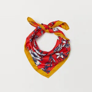 دستمال سر و گردن زنانه اچ اند ام مدل 0665082007