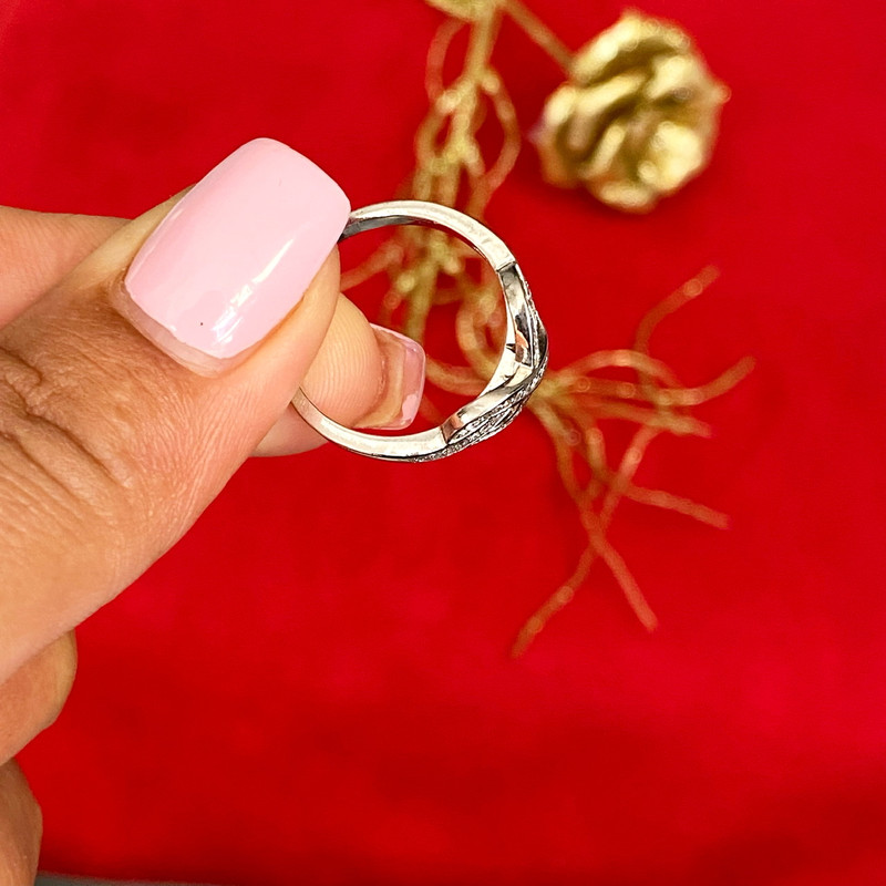 انگشتر زنانه مدل R.G