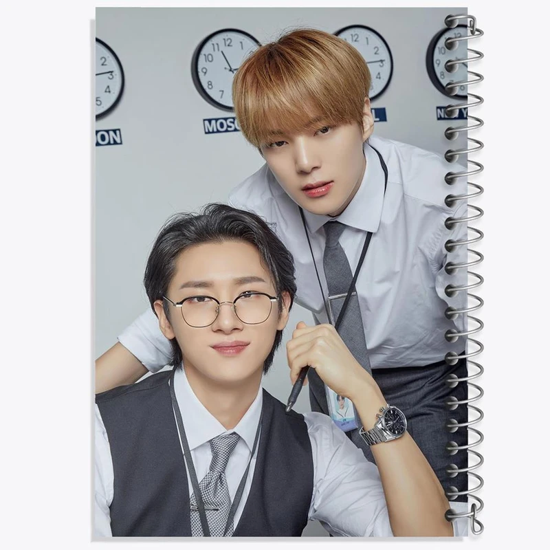 دفتر مشق 100 برگ خندالو طرح گروه مانستا اکس Monsta X کد 21205