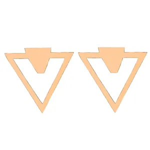 گوشواره طلا 18 عیار زنانه کرابو طرح مثلث هندسی مدل Kr5063