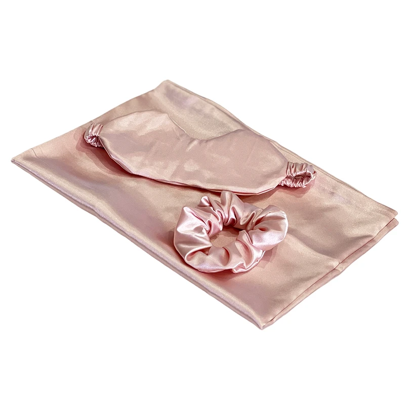 عکس شماره 3 : رو بالشی صفاهوم مدل ساتن به همراه کش مو و چشم بند