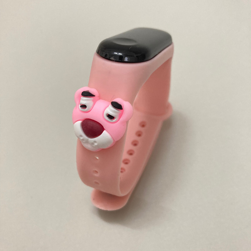 ساعت مچی دیجیتال مدل لمسی ضد آب طرح پلنگ صورتی ساعت مچی دیجیتال مدل لمسی ضد آب طرح پلنگ صورتی