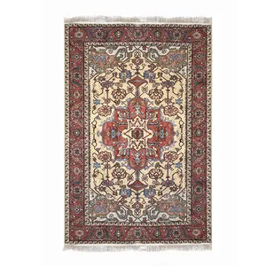 فرش ماشینی 1200 شانه فرش صرافیان زمینه کرم حاشیه قرمز مدل آشیل