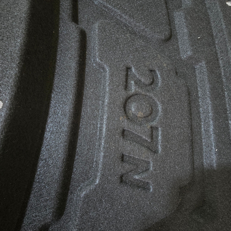 عایق کاپوت خودرو مدل MC بابل مناسب برای خودروی پژو 207