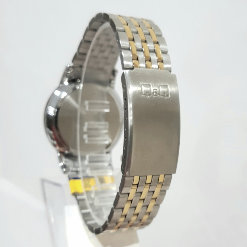 ساعت مچی عقربه ای زنانه کیو اند کیو مدل QA57J402Y