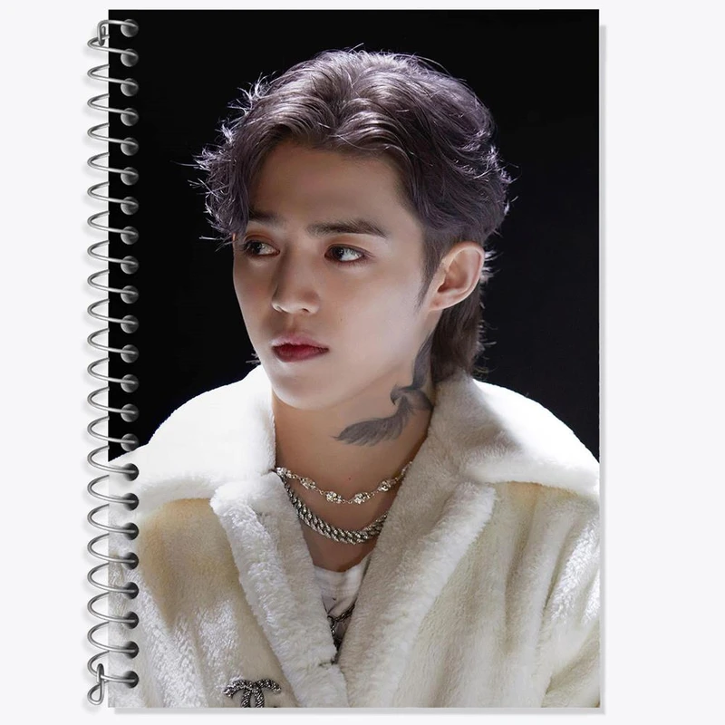 دفتر زبان 50 برگ خندالو مدل سه خط طرح اس کوپس گروه سونتین Seventeen کد 21566