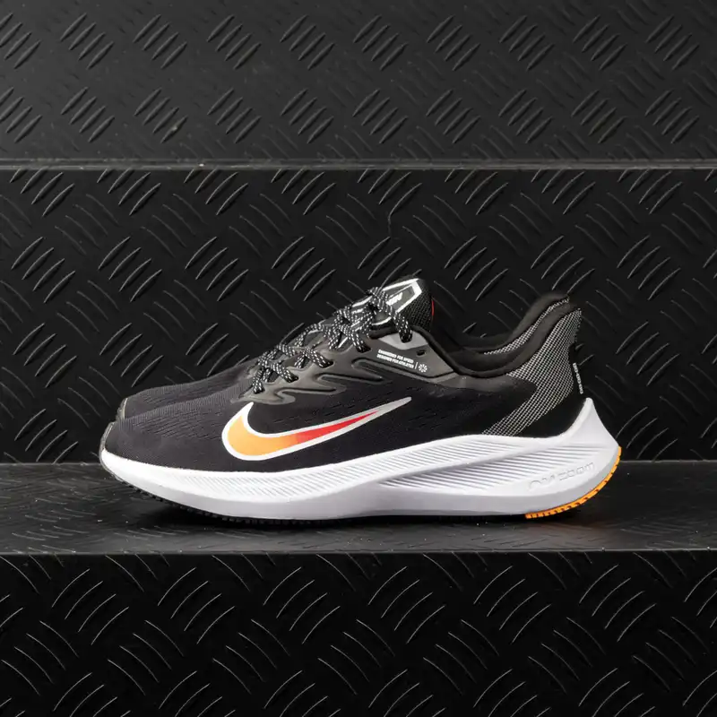 کفش مخصوص دویدن مدل WINFLO7 BKOR-10004104