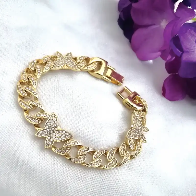 دستبند زنانه مدل پروانه نگین دار کد 1452