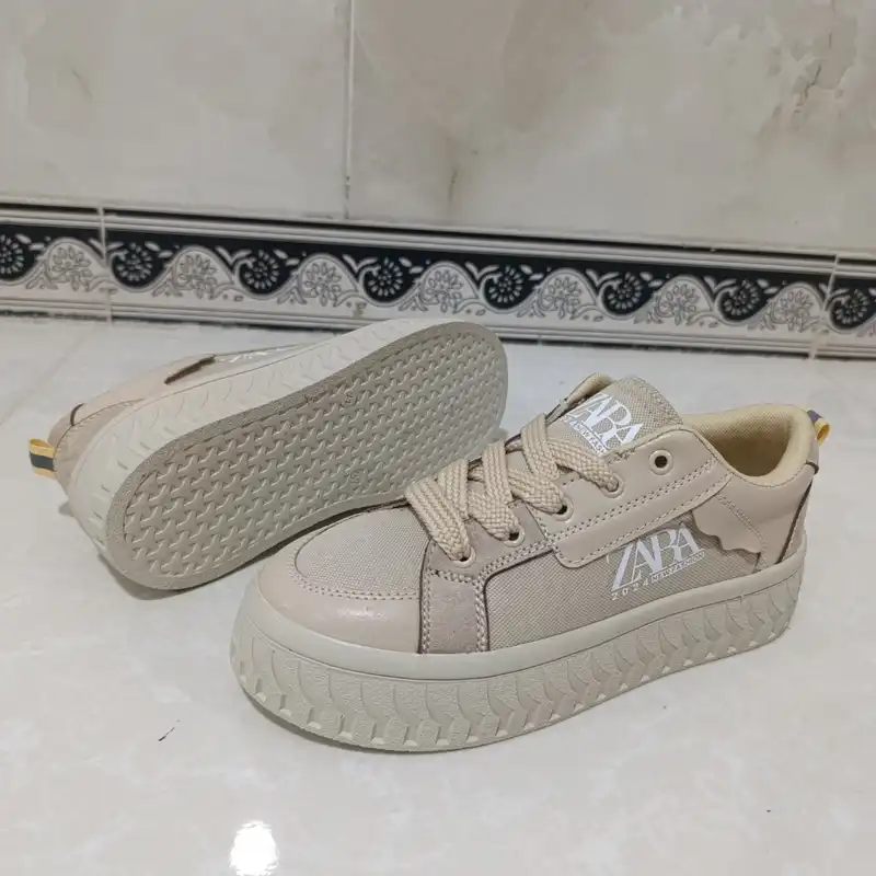 کفش روزمره زنانه مدل خانه کد 02