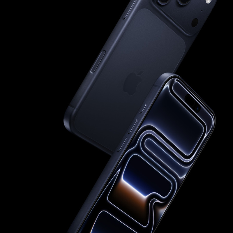 گوشی موبایل اپل مدل iPhone 17 Pro Max ZAA تک سیم کارت + eSim ظرفیت 512 گیگابایت و رم 12 گیگابایت - اکتیو  - به همراه شارژر 20 وات اپل