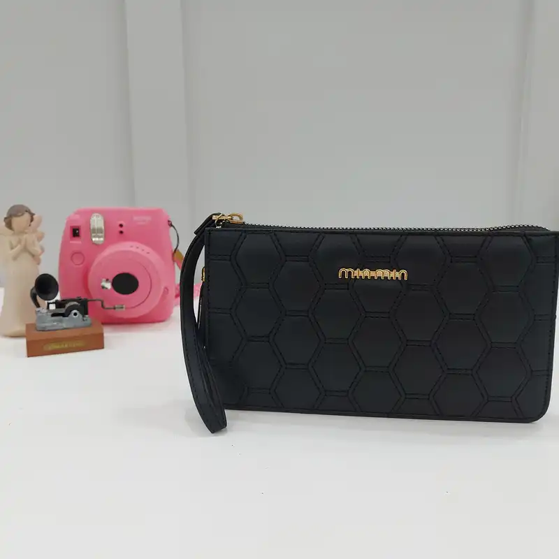 کیف پول زنانه مدل گلدوزی شده 6 ضلعی کد 7-18