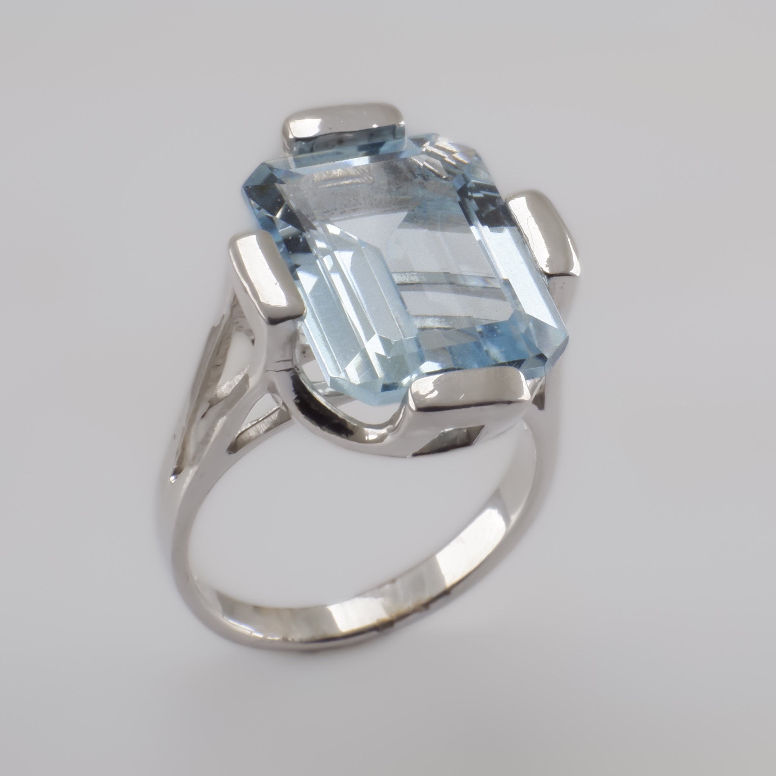 انگشتر نقره زنانه مدل توپاز R34