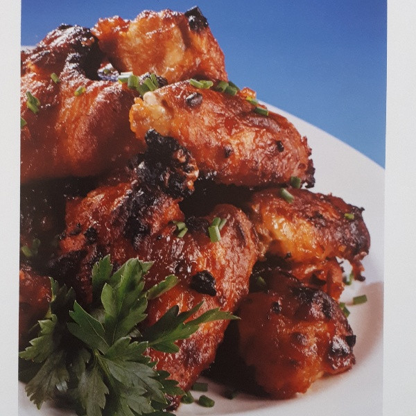 كتاب Meals in minutes اثر Ainsley Harriotts انتشارات بی بی سی
