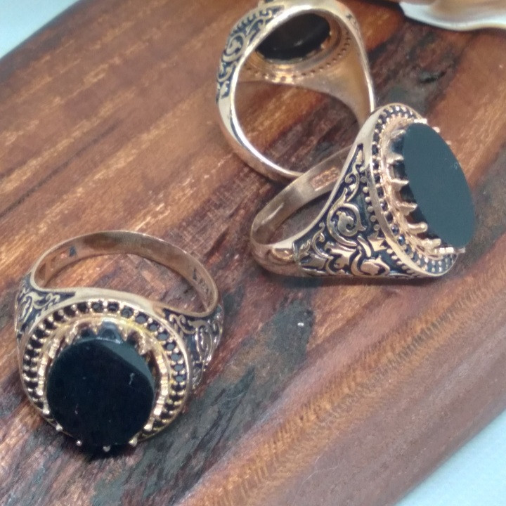 انگشتر مردانه مدل گلدطرح بلک استار