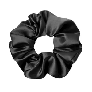 کش مو زنانه مدل اسکرانچی ساتن