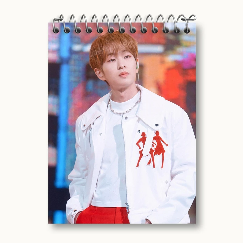 دفتر یادداشت 50 برگ خندالو مدل اونیو گروه شاینی Shinee کد 21307