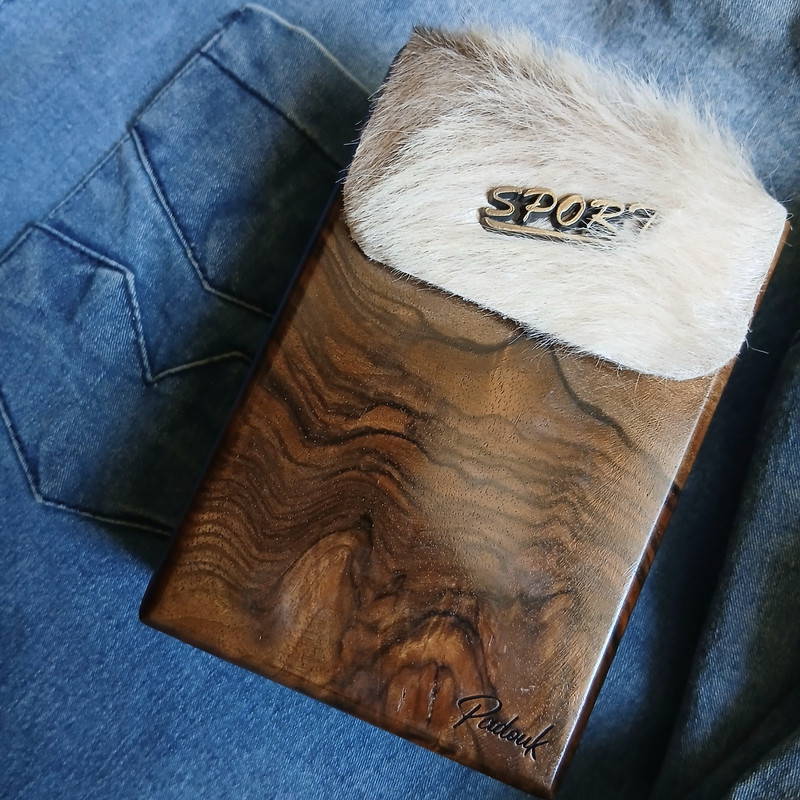 جعبه سیگار                                          مدل چوبی                                       کد jk1