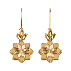 گوشواره طلا 18عیار گالری طلا باران مدل آویز گل