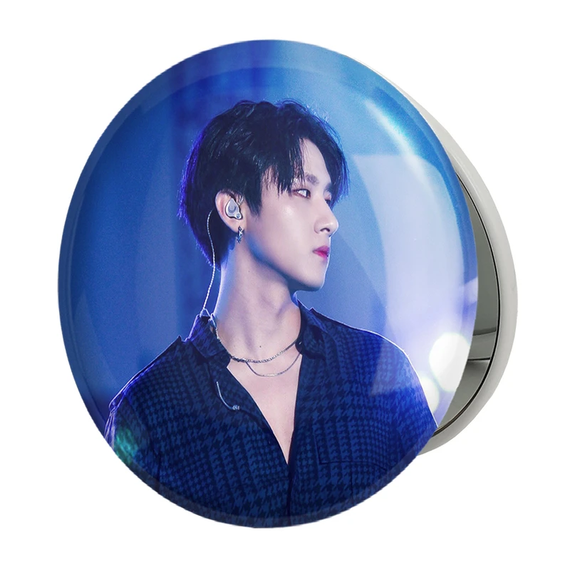آینه جیبی خندالو طرح آی ام گروه مانستا اکس MONSTA X مدل تاشو کد 21113 