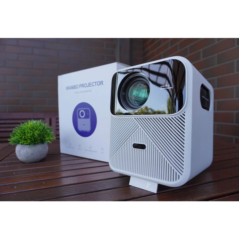 عکس شماره 13 : ویدئو پروژکتور ونبو مدل mozart 1