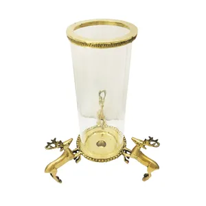 شمعدان برنجی مدل پایه گوزن